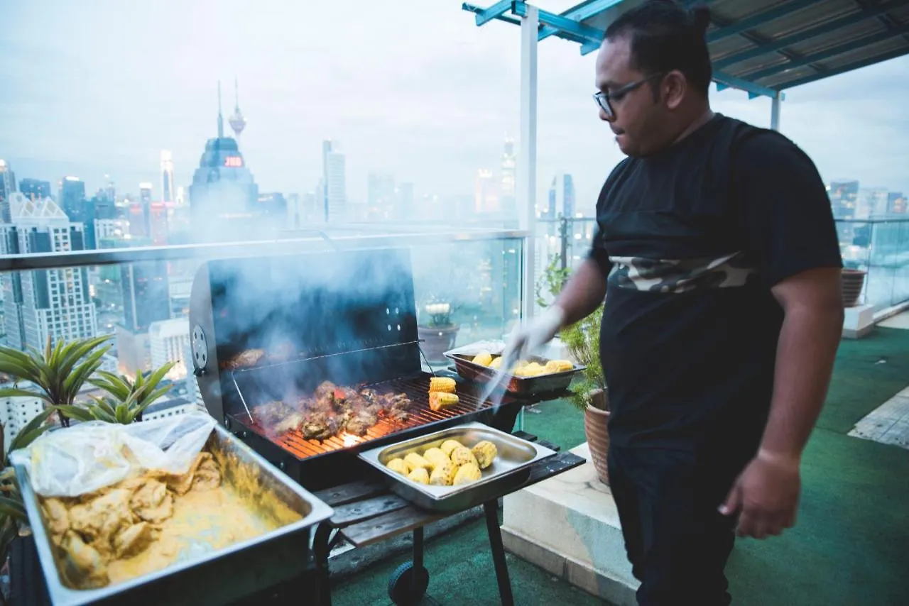 Penthouse On 34 - The Highest Unit And Best Views In Regalia & Private Rooftop Terrace Kuala Lumpur