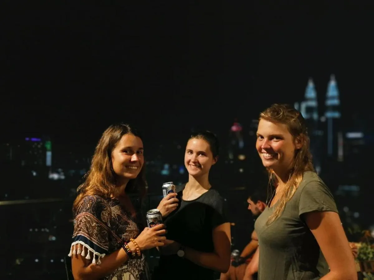 Хостел Penthouse On 34 - The Highest Unit And Best Views In Regalia & Private Rooftop Terrace Куала-Лумпур Малайзия