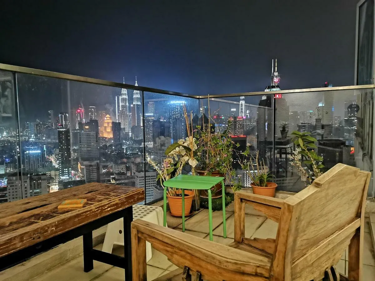 Хостел Penthouse On 34 - The Highest Unit And Best Views In Regalia & Private Rooftop Terrace Куала-Лумпур Малайзия