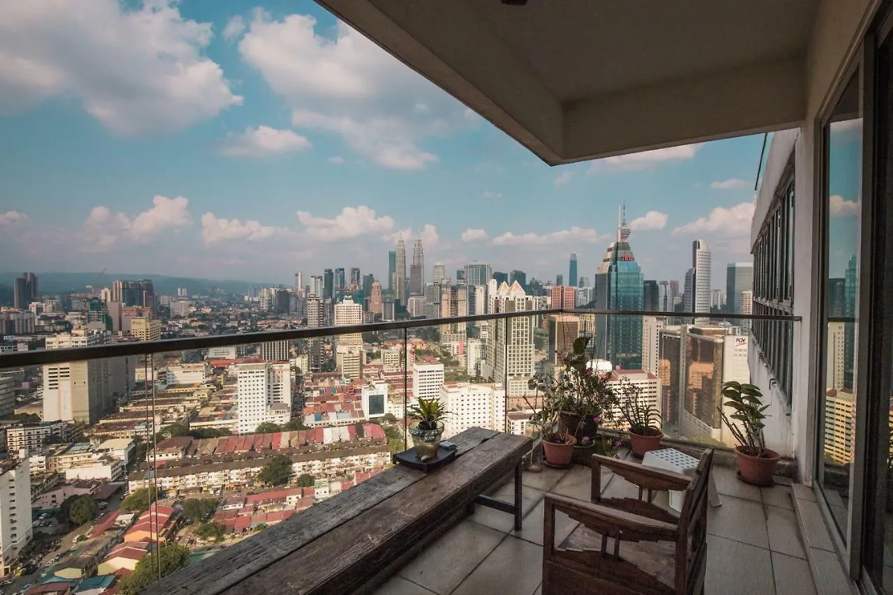 Penthouse On 34 - The Highest Unit And Best Views In Regalia & Private Rooftop Terrace Куала-Лумпур Хостел