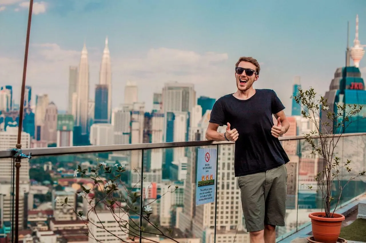 Penthouse On 34 - The Highest Unit And Best Views In Regalia & Private Rooftop Terrace Kuala Lumpur Hostel